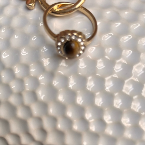Ladies Sz 7 Fashion gold tone Ring with tiger eye stone - Picture 5 of 7